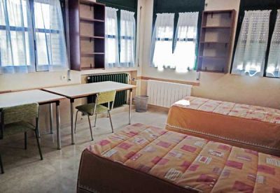Habitaciones dobles para estudiantes en Huesca.